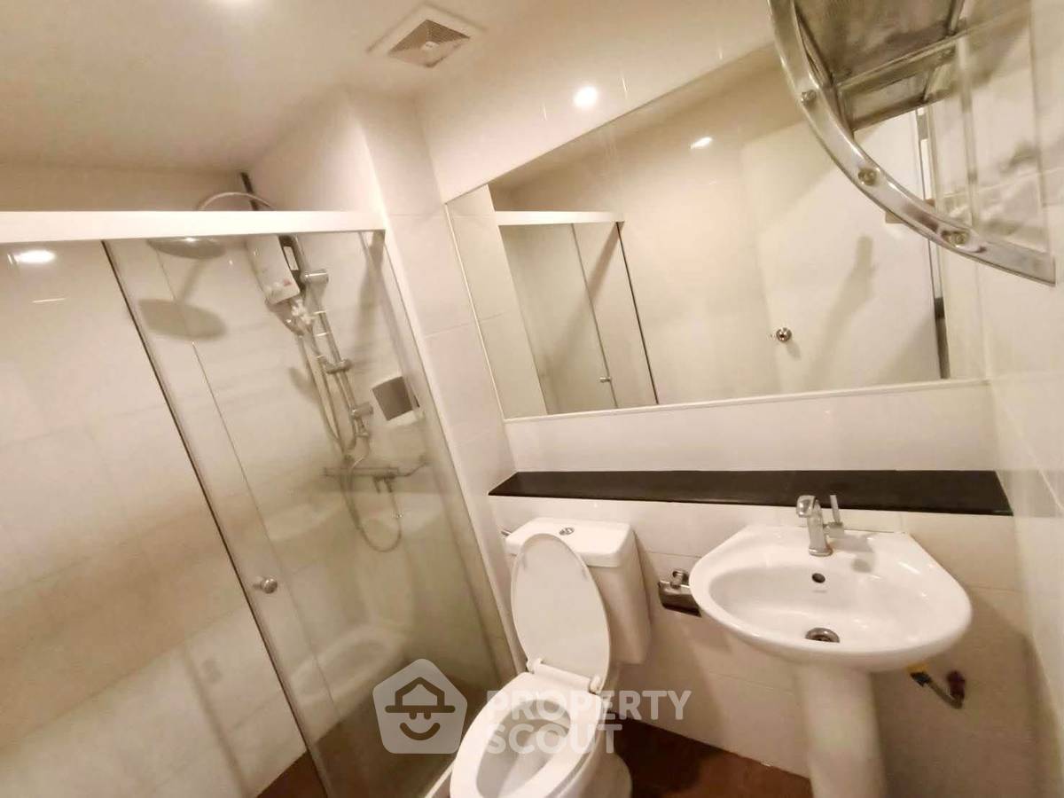 รูป คอนโด 1-ห้องนอน ที่ รีเจ้นท์โฮม สุขุมวิท 81 ใกล้ BTS อ่อนนุช (ID 3350187) - รูปที่ 6/10