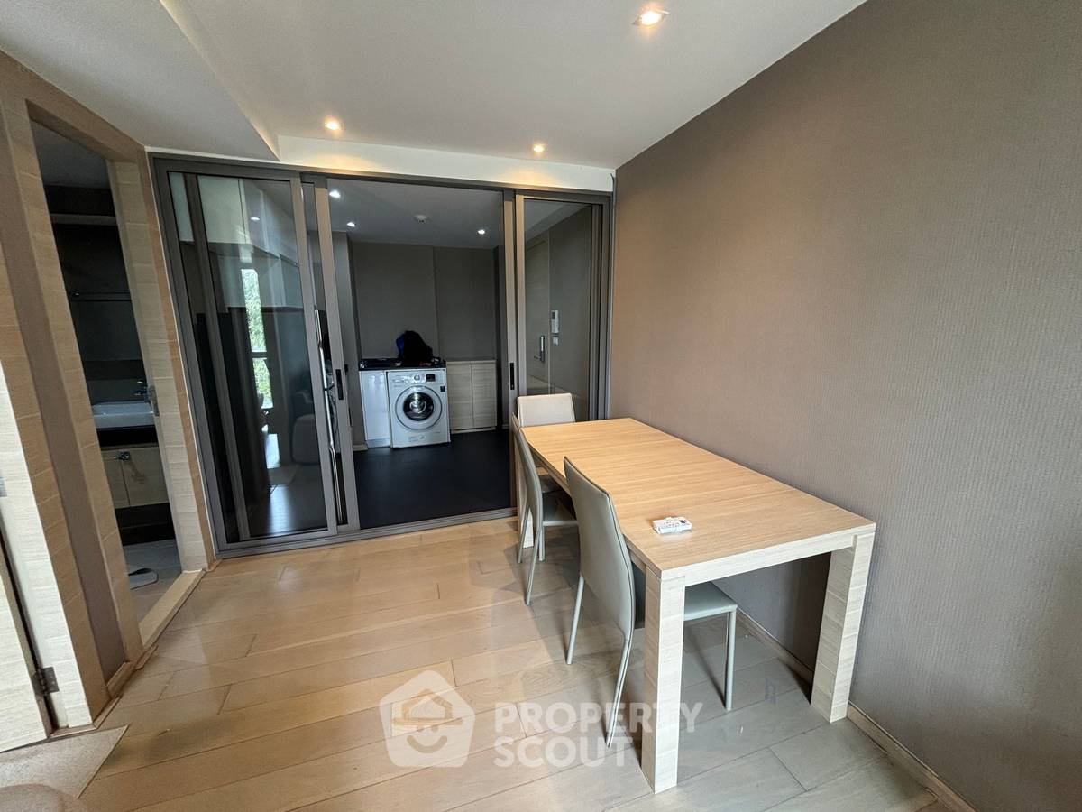 รูป คอนโด 1-ห้องนอน ที่ คอนโด คลาส สีลม ใกล้ BTS ช่องนนทรี (ID 3348679) - รูปที่ 2/6