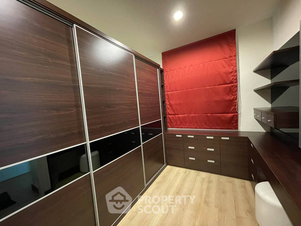 รูป คอนโด 1-ห้องนอน ที่ เดอะ คอมพลีท นราธิวาส ใกล้ ถนนนราธิวาสราชนครินทร์ (ID 3351077) - รูปที่ 9/10