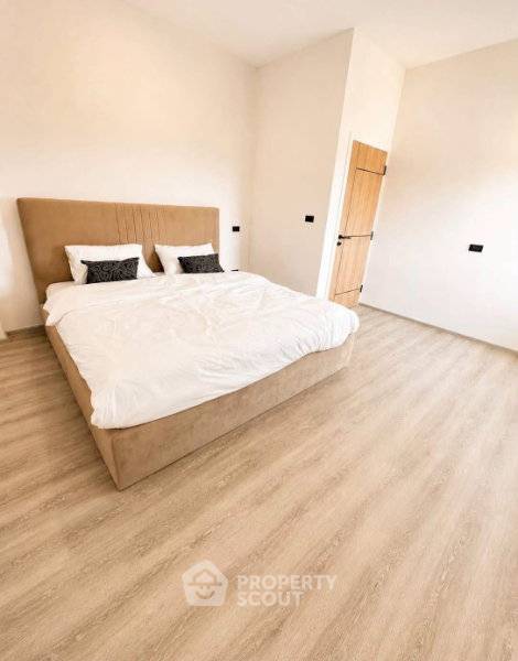 รูป วิลล่า 5-ห้องนอน ใกล้ เมืองพัทยา (ID 3349600) - รูปที่ 23/29