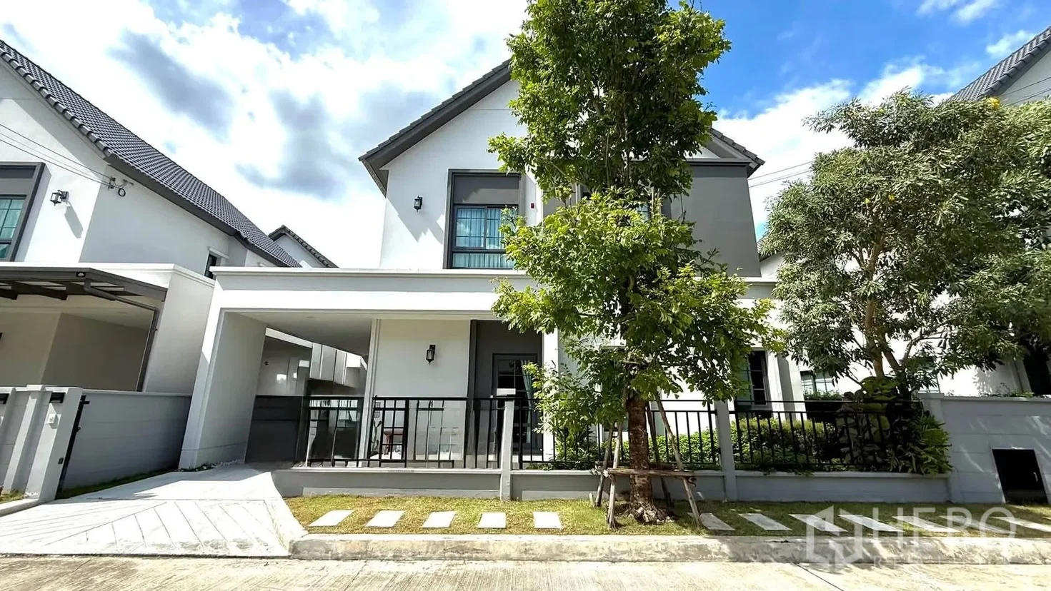 รูป ให้เช่า บ้านเดี่ยว 4 ห้องนอน Centro Bangna (ศูนย์บางนา) บางแก้ว บางพลี สมุทรปราการ - รูปที่ 1/16