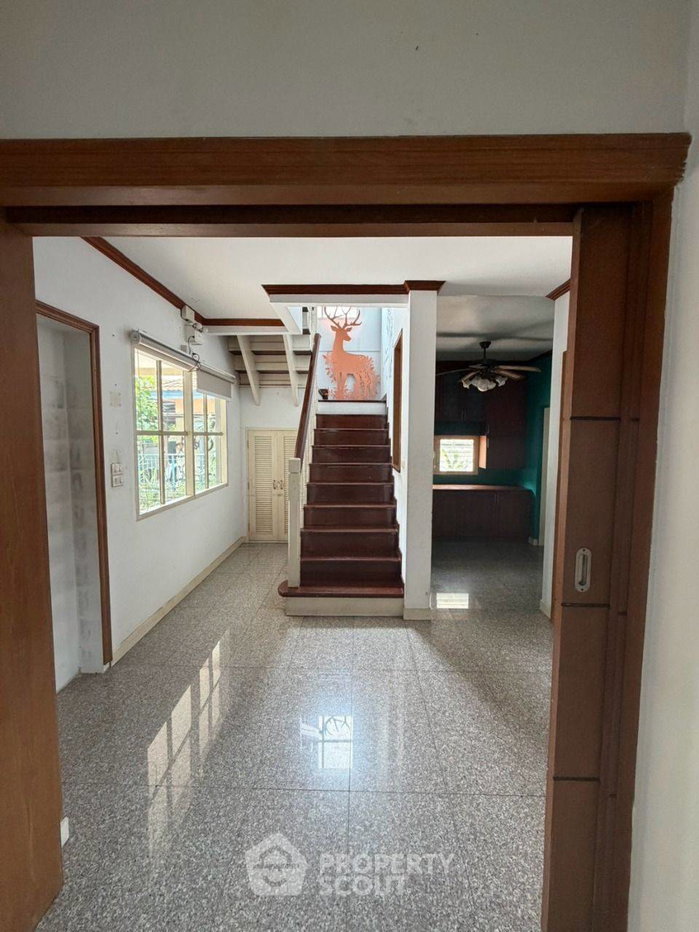 รูป บ้าน 4 ห้องนอน เลี้ยงสัตว์ได้ ที่ Nantawan Ramintra-Watcharaphon (ID 3350041) - รูปที่ 27/36
