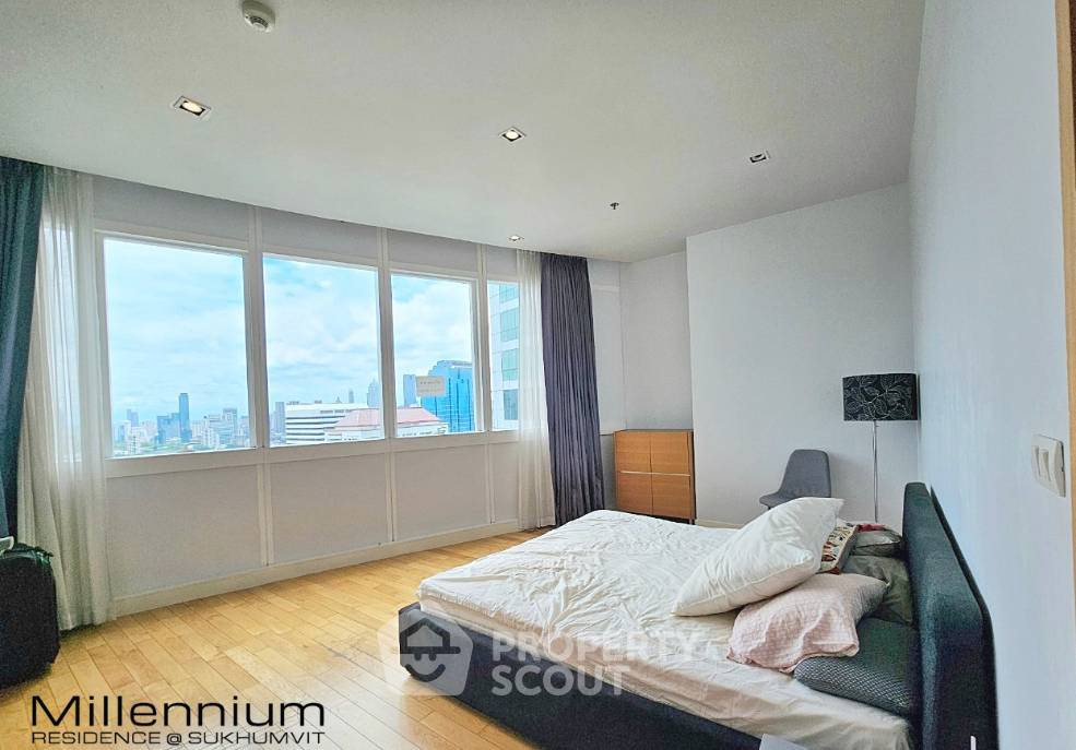 picture High-Floor 3-BR 149 Sqm At Millennium Residence @ Sukhumvit, BTS Asoke (ID 3351179) - 7/10