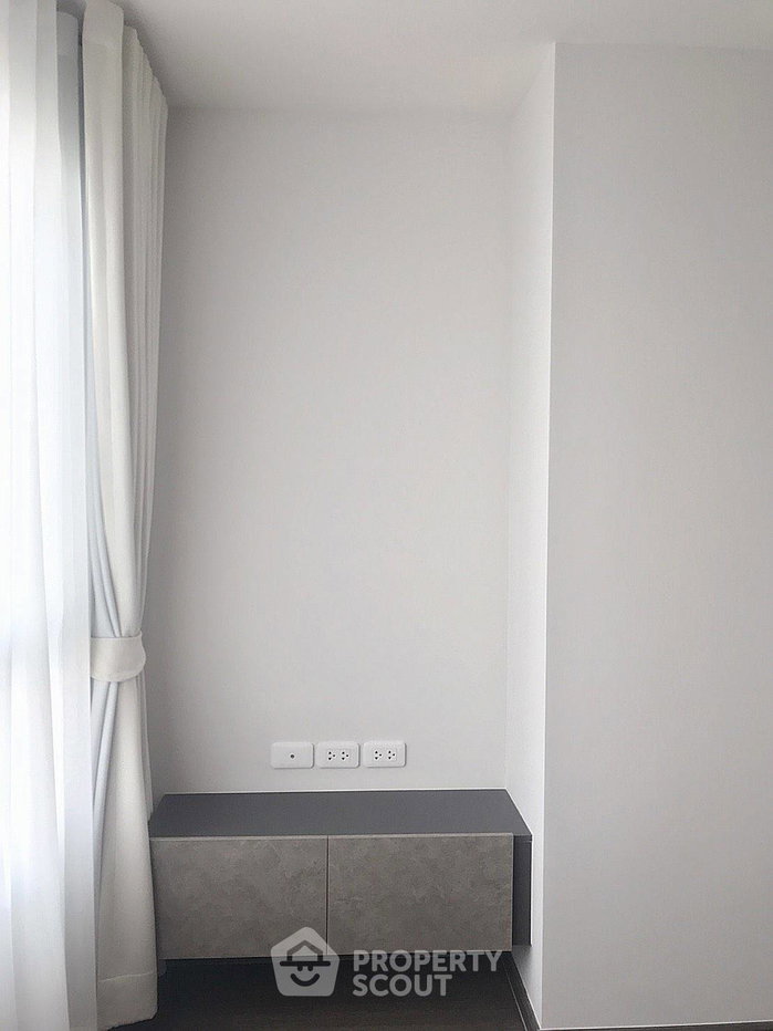 picture 200m To BTS Saphan Khwai | 2-BR At Ideo Phaholyothin Chatuchak (ID 3350856) - 8/15