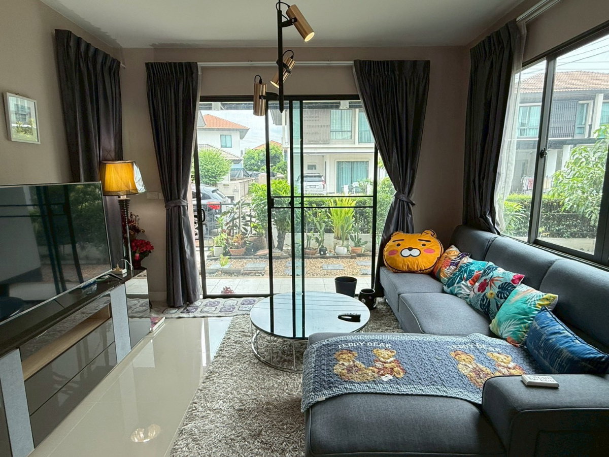 รูป 🏡✨ บ้านเดี่ยวให้เช่า โครงการ “ฮาบิเทีย ออบิท หทัยราษฎร์” 3 ห้องนอน 2 ห้องน้ำ พร้อมเฟอร์ 55 ตร.วาบรรยากาศร่มรื่น เงียบสงบ - รูปที่ 4/20