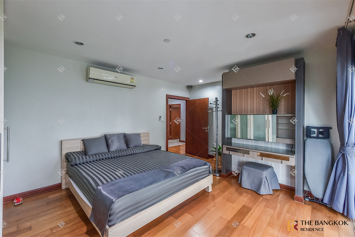 picture Sathorn Garden  Don’t miss out!! Rare units - 7/10