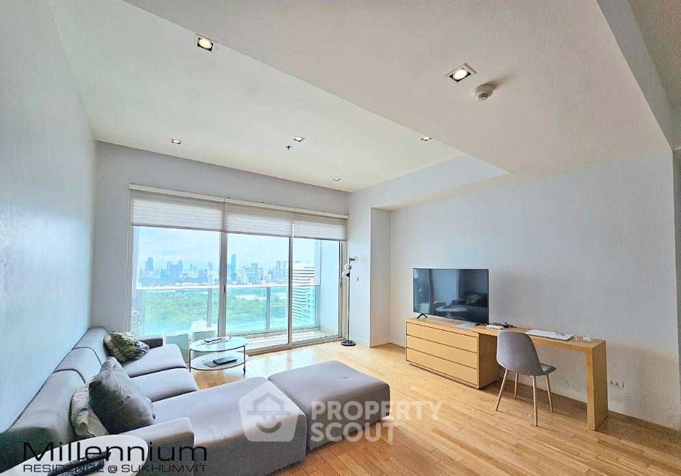 picture High-Floor 3-BR 149 Sqm At Millennium Residence @ Sukhumvit, BTS Asoke (ID 3351179) - 1/10