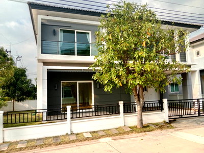 Houses for rent Samut Prakarn : RPP101🏡 FOR RENT | Centro Prachauthit 90 ✨