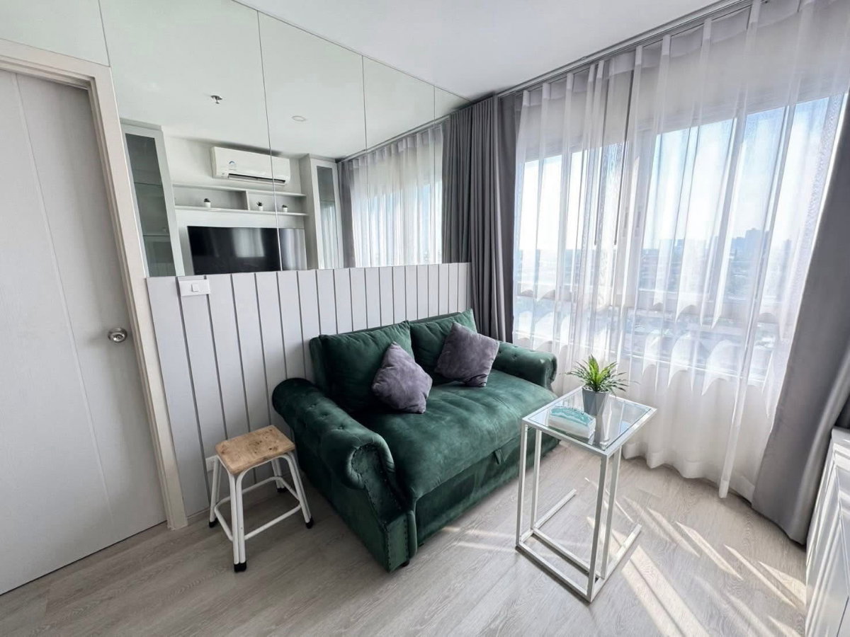 picture Elio Sathorn - Wutthakat - 6/9