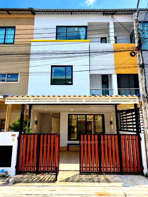 เช่าโฮมออฟฟิศ ไบเทค บางนา : 🏢✨ ให้เช่า Home Office 3 ชั้น หมู่บ้านสารินวิซ แบริ่ง (สุขุมวิท 107) 3 ห้องนอน 4 ห้องน้ำ เดินทางสะดวก เชื่อมต่อสุขุมวิท ศรีนครินทร์ และบางนา
