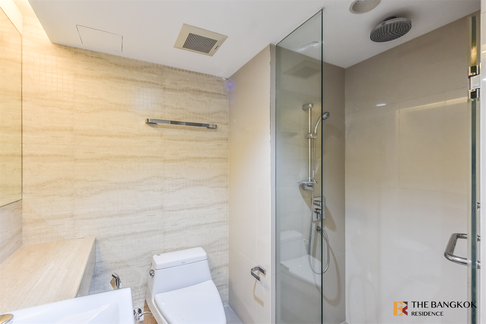 Luxury Unit, Ready for You Without the Wait Somkid Gardens near BTS Phloen Chit