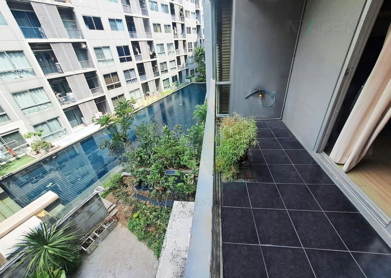 picture For Sell Condo A SPACE PLAY RATCHADA-SUTTHISARN Building , Floor ,2 bed room, Room size 77 sqm - 2/8