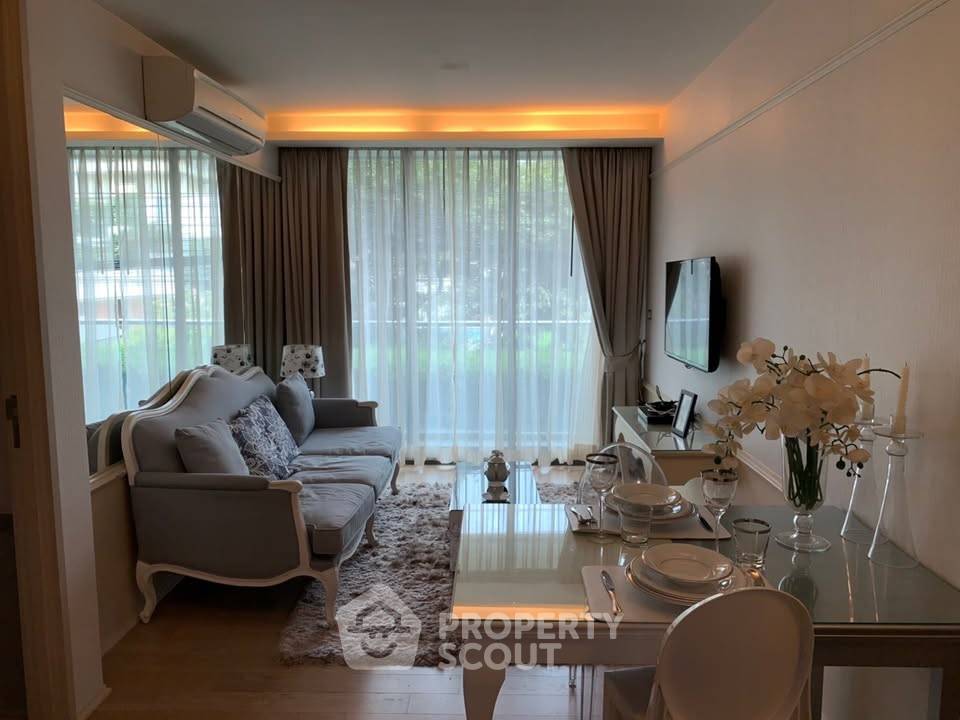 picture 1-BR Condo at Via 49 near BTS Phrom Phong (ID 3350476) - 3/13