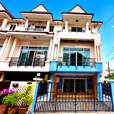 ทาวน์โฮม นนทบุรี : ขายทาวน์เฮาส์ โครงการ นวนิช 3 ชั้น 3 ห้องนอน 2 ห้องน้ำ