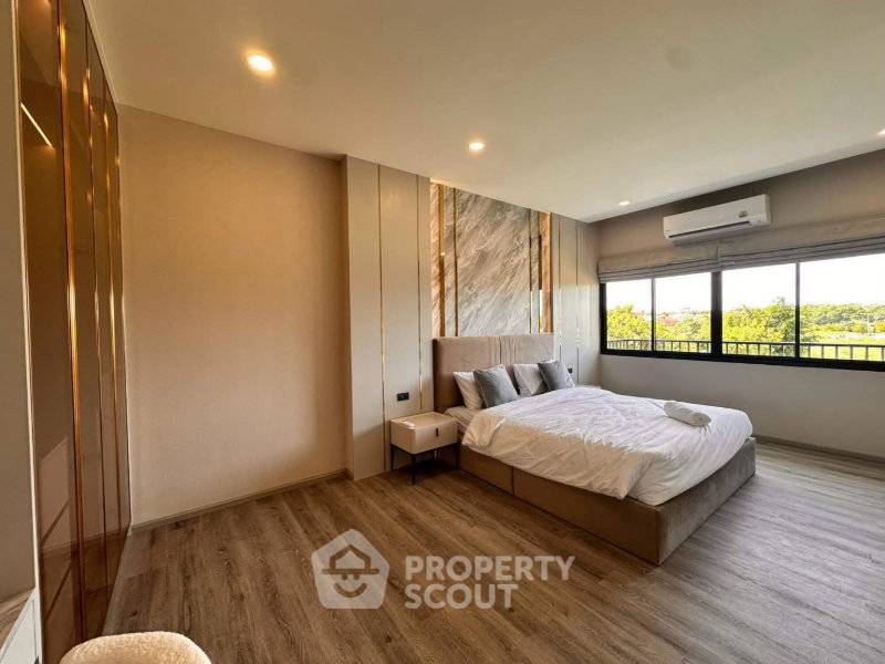รูป วิลล่า 5-ห้องนอน ใกล้ เมืองพัทยา (ID 3349600) - รูปที่ 16/29