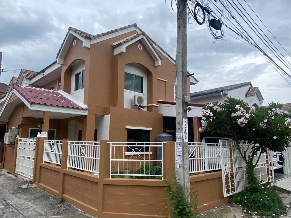 รูป ให้เช่าทาวน์เฮาส์สวย พร้อมเข้าอยู่! หมู่บ้านบัวทองธานี บ้านสวยสภาพดี โทนสีอบอุ่น บรรยากาศน่าอยู่ เดินทางสะดวก - รูปที่ 8/8