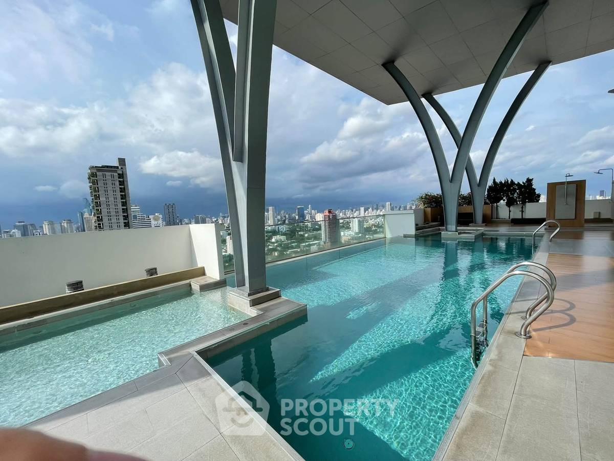 รูป คอนโด 1-ห้องนอน ที่ เดอะ คอมพลีท นราธิวาส ใกล้ ถนนนราธิวาสราชนครินทร์ (ID 3351077) - รูปที่ 10/10