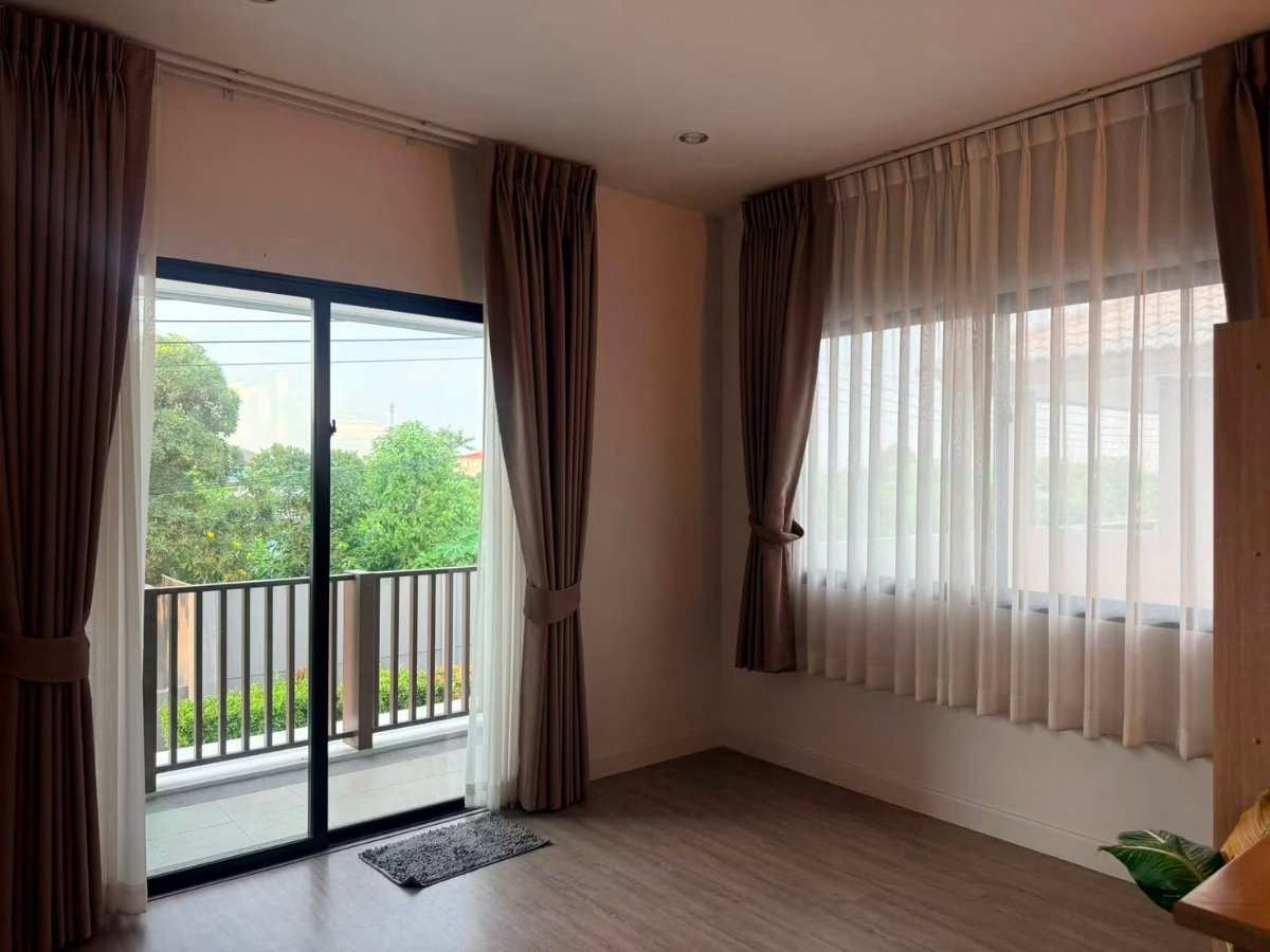 รูป 🏡✨ ให้เช่าบ้านเดี่ยว Saransiri Rangsit 3 ห้องนอน 3 ห้องน้ำ บ้านเดี่ยวโครงการคุณภาพ พร้อมเข้าอยู่ | ติดทางด่วน | Pet Friendly 🐶🐱 - รูปที่ 10/12