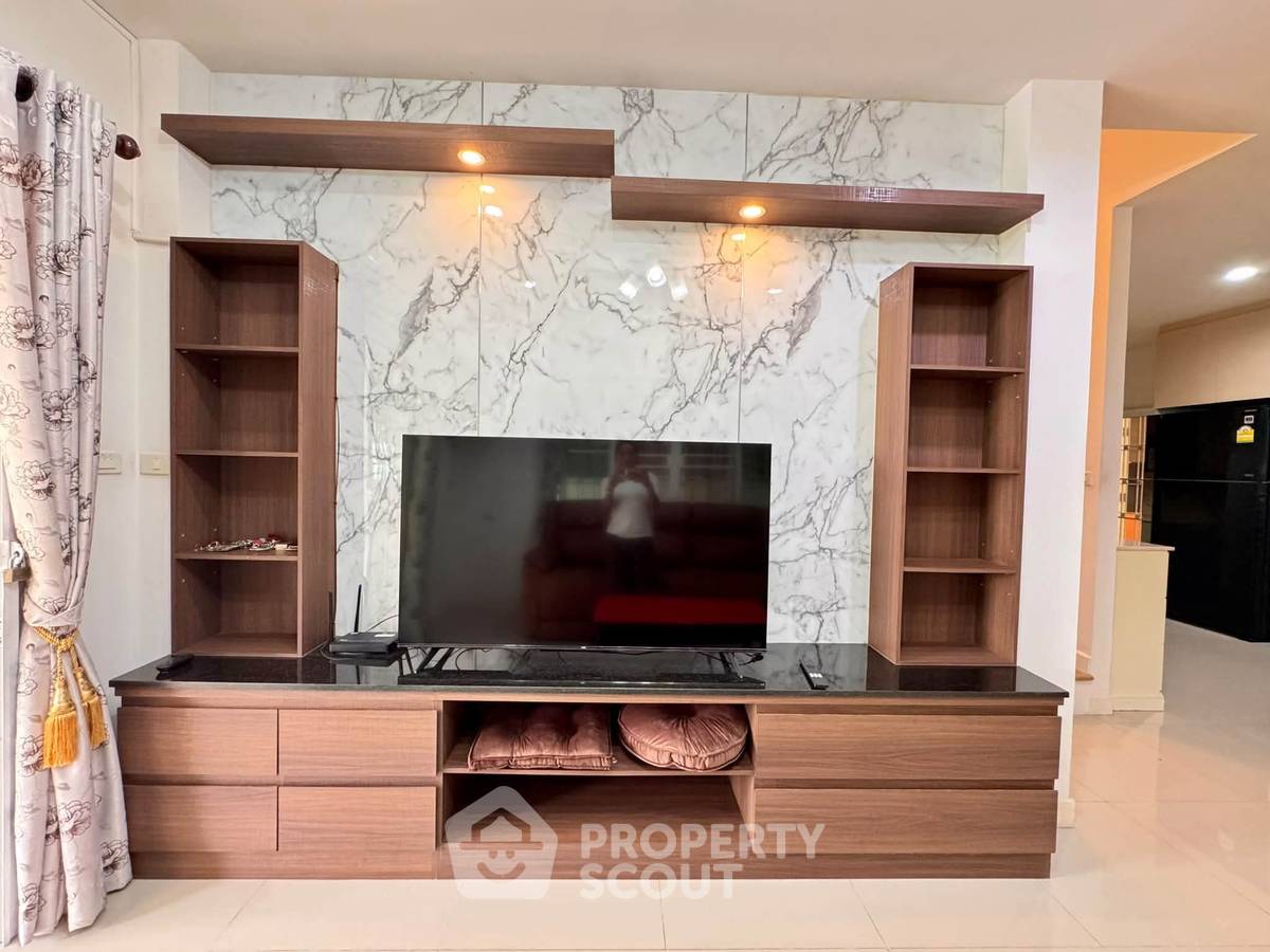 รูป บ้าน 3 ห้องนอน เลี้ยงสัตว์ได้ ที่ PATTALET พัทยา ให้เช่า (ID 3351437) - รูปที่ 3/20