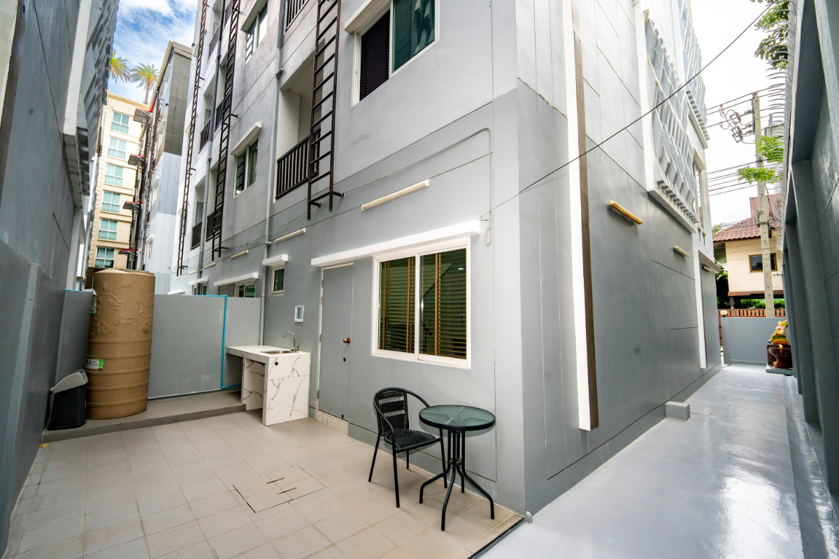 รูป Hallmark Elegant สุขุมวิท 64 — Luxury Business Home ที่ตอบโจทย์ทั้งธุรกิจและการอยู่อาศัย - รูปที่ 10/23
