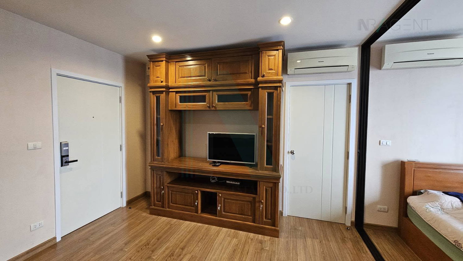 picture 📌 For Rent Condo THE TREE INTERCHANGE Building A, Floor 36,1 bed room, Room size 35 sqm - 3/8