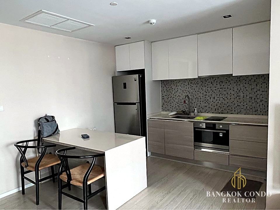 รูป 🍀🍀 คอนโดทำเลดี🚆 ให้เช่า📌 The Room Sukhumvit 21 (Line:@rent2022) MRT เพชรบุรี✨พร้อมเข้าอยู่ 🔖 A06146 - รูปที่ 10/15
