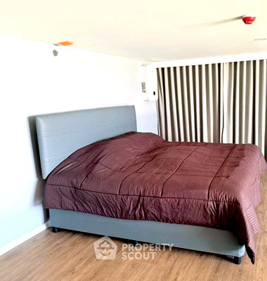 Condos for rent : 27th-Floor 2-BR Condo At Landmark @MRTA Station (ID 3151617)