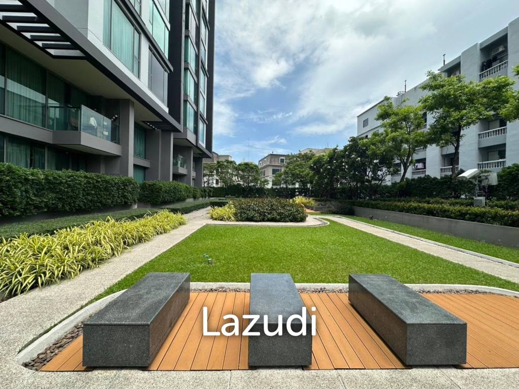 picture The Breeze Narathiwas 47 sqm Skyline Condo in Chong Nonsi - 12/12