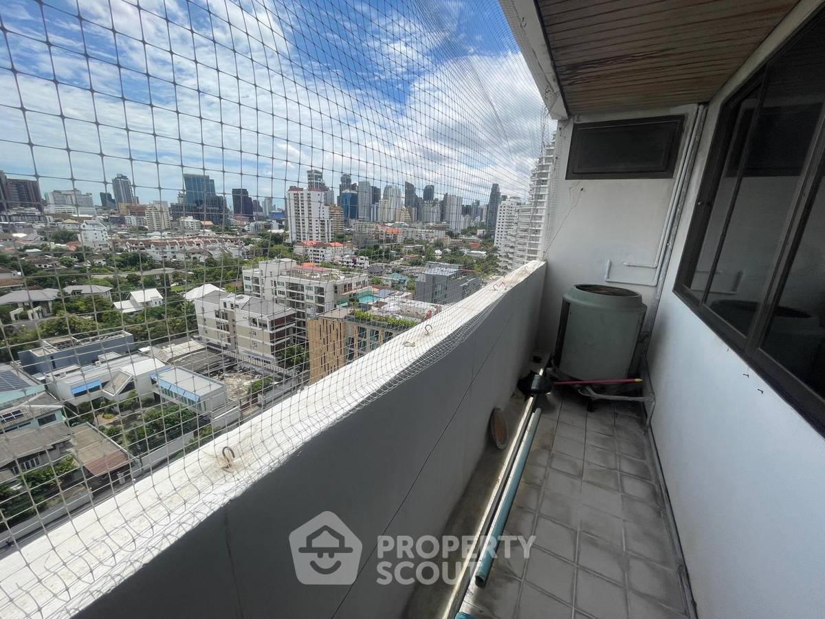 รูป คอนโด 3 ห้องนอน เลี้ยงสัตว์ได้ Empire House Condominium ชั้น 16 ใกล้ BTS Ekkamai (ID 3350537) - รูปที่ 7/8