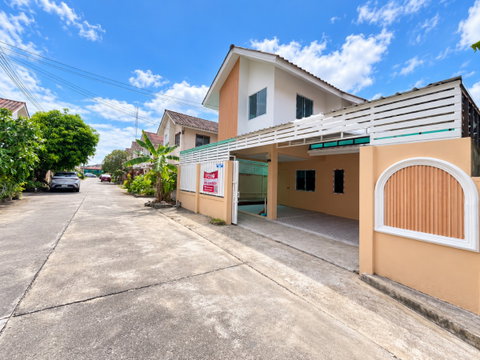 🏡 บ้านรีโนเวทใหม่ ทำเลสันผักหวาน ราคาพิเศษ 1.69 ล้านบาท 📞 063-664-9056
