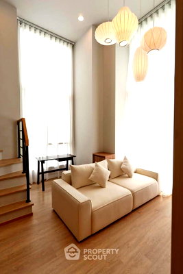 Condos for rent : 2-BR 71 Sqm Condo At Culture Chula Near MRT Sam Yan (ID 3353089)