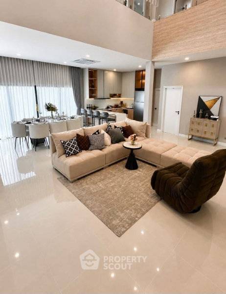 รูป วิลล่า 5-ห้องนอน ใกล้ เมืองพัทยา (ID 3349600) - รูปที่ 5/29