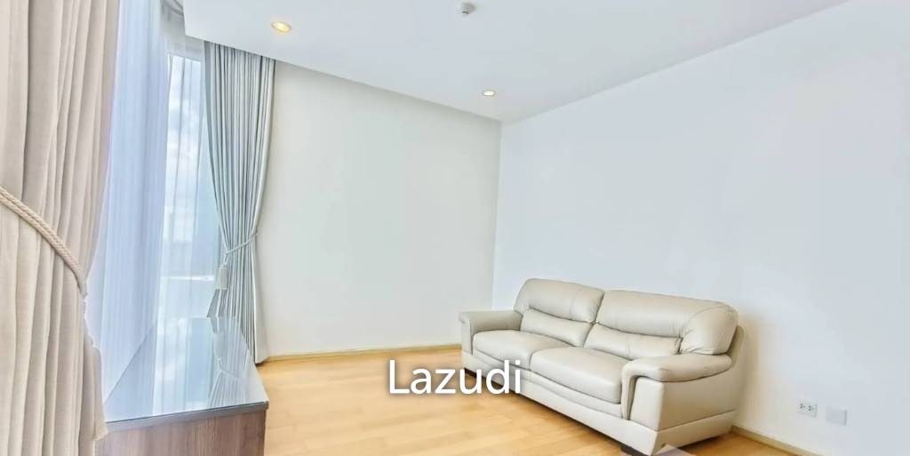 picture The Breeze Narathiwas 47 sqm Skyline Condo in Chong Nonsi - 3/12