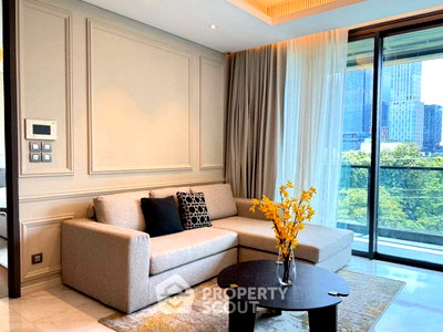 Condos for rent : Spacious 1-BR 86 Sqm At Sindhorn Tonson Near BTS Ratchadamri (ID 3352016)