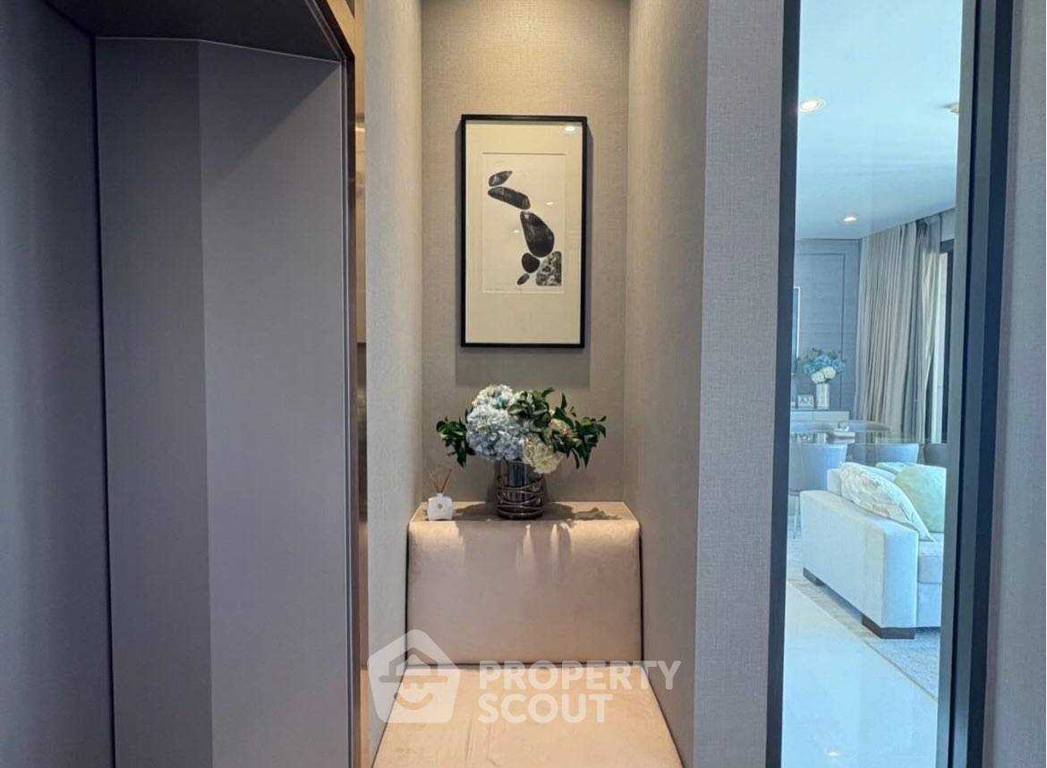 picture 2-BR Condo at Vittorio Sukhumvit 39 near BTS Phrom Phong (ID 3351045) - 8/19