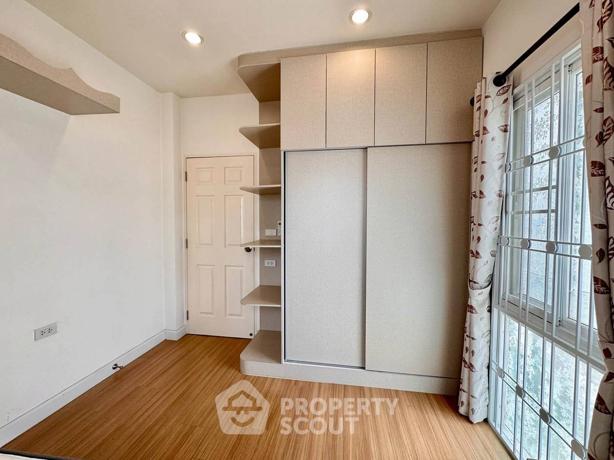 รูป บ้าน 3 ห้องนอน เลี้ยงสัตว์ได้ ที่ PATTALET พัทยา ให้เช่า (ID 3351437) - รูปที่ 13/20