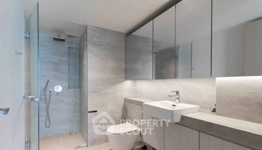 picture 2-BR Condo at The Lofts Silom near BTS Surasak (ID 3350875) - 3/9