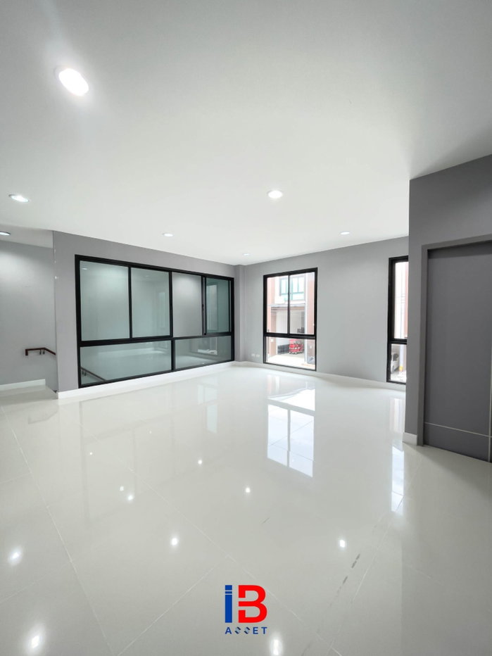 รูป ขายโฮมออฟฟิศ 3 ชั้น พร้อมโกดังสุดกว้าง โครงการ Warehouse ไชน่าทาวน์ ศาลายา - รูปที่ 11/14