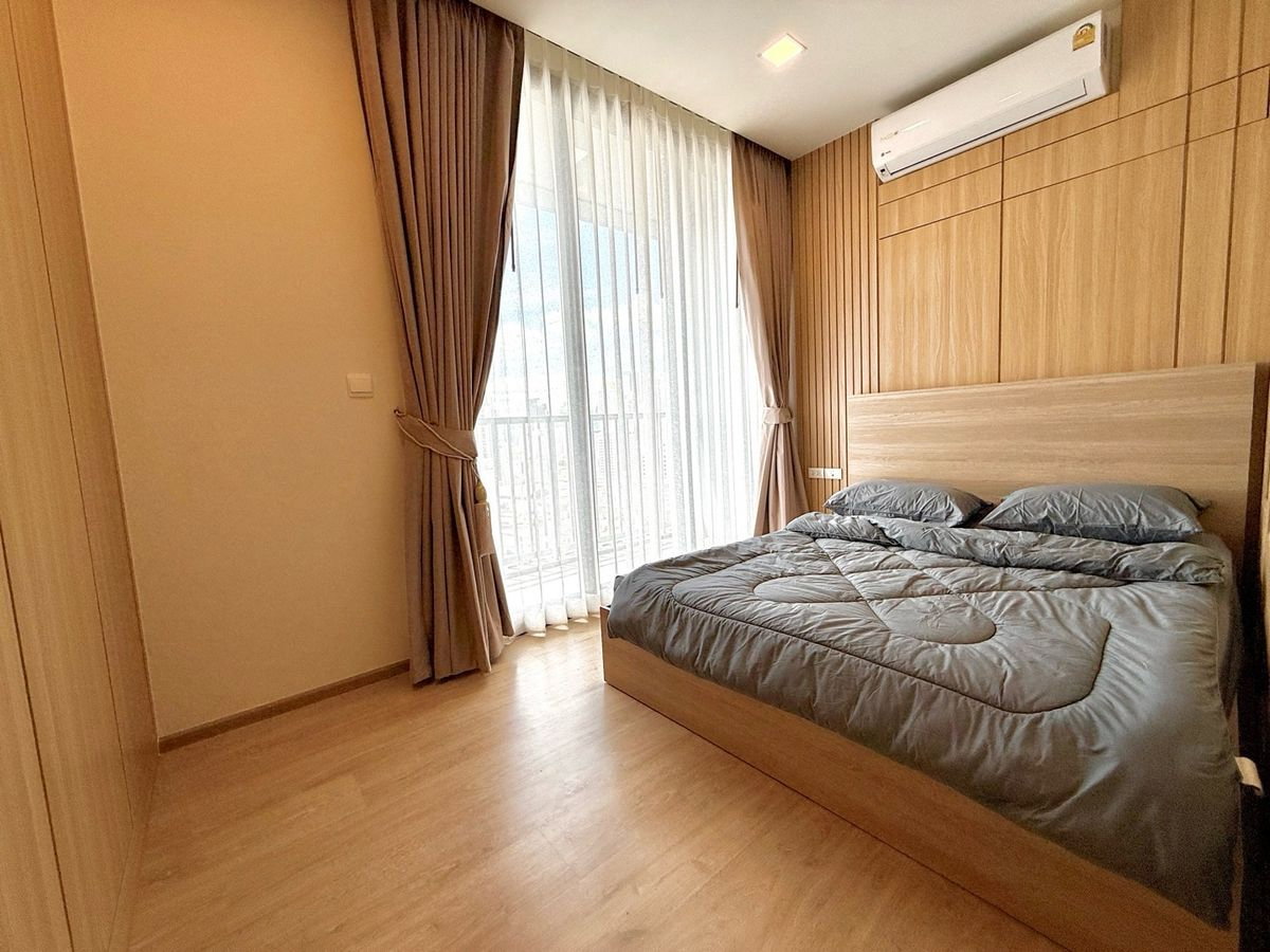 P-56031 ให้เช่า  (เอ็กซ์ที พญาไท)  | 42 ตร.ม. | ชั้น 22 อาคาร B | วิวเมือง | เฟอร์นิเจอร์ครบ 📞 Line ID: @easythaihome | 085-592-2897
