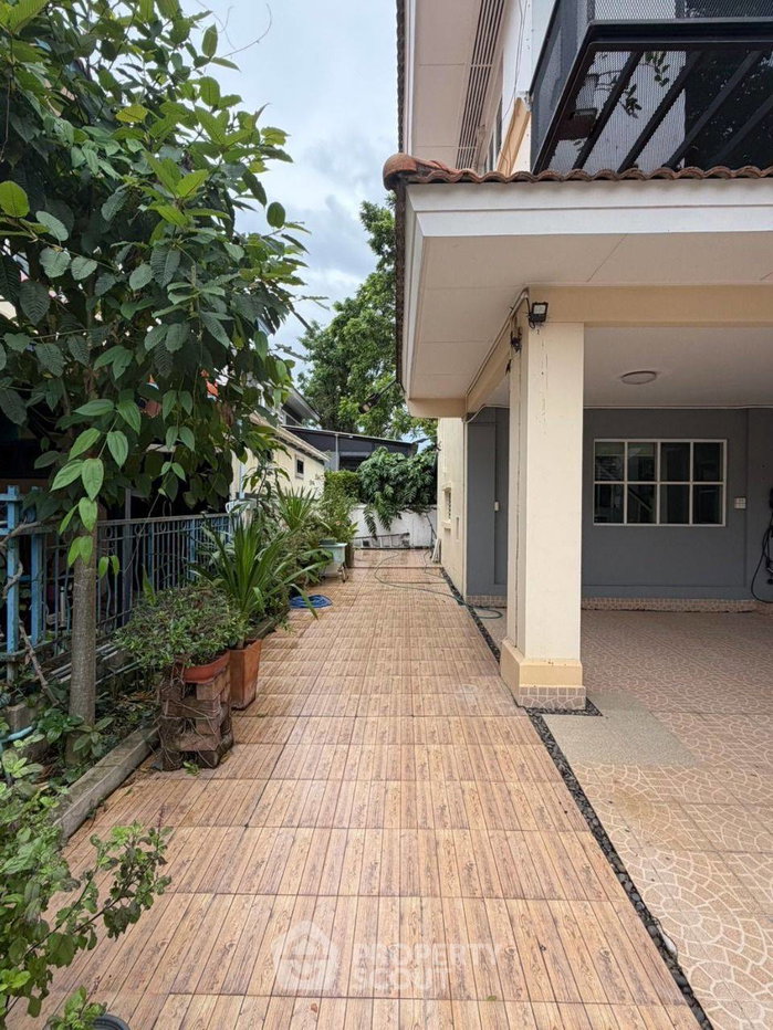 รูป บ้าน 4 ห้องนอน เลี้ยงสัตว์ได้ ที่ Nantawan Ramintra-Watcharaphon (ID 3350041) - รูปที่ 31/36