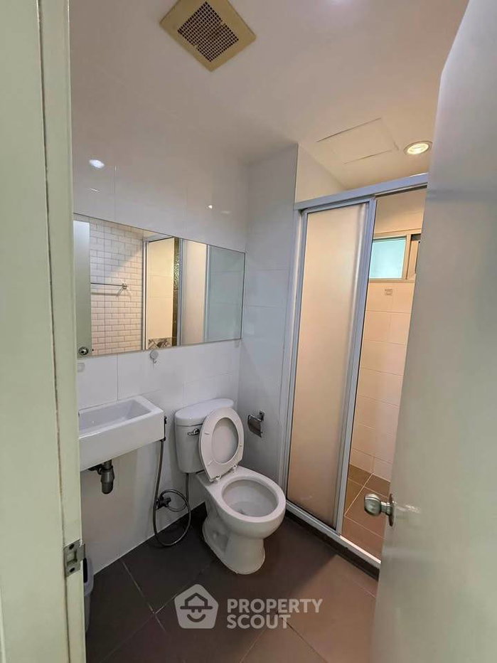 picture 1-BR Condo at Aspire Sukhumvit 48 near BTS Phra Khanong (ID 3238140) - 4/8