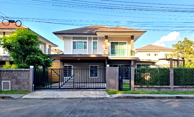 Houses for sale Chiang Mai : House for sale in ThePlant Mahidol-Charoen-Mueang,Sankamphaeng, Chiang Mai. Land area 67 sq.w. 5 bedrooms, 3 bathrooms, 🏷5,400,000 fully furnished.
