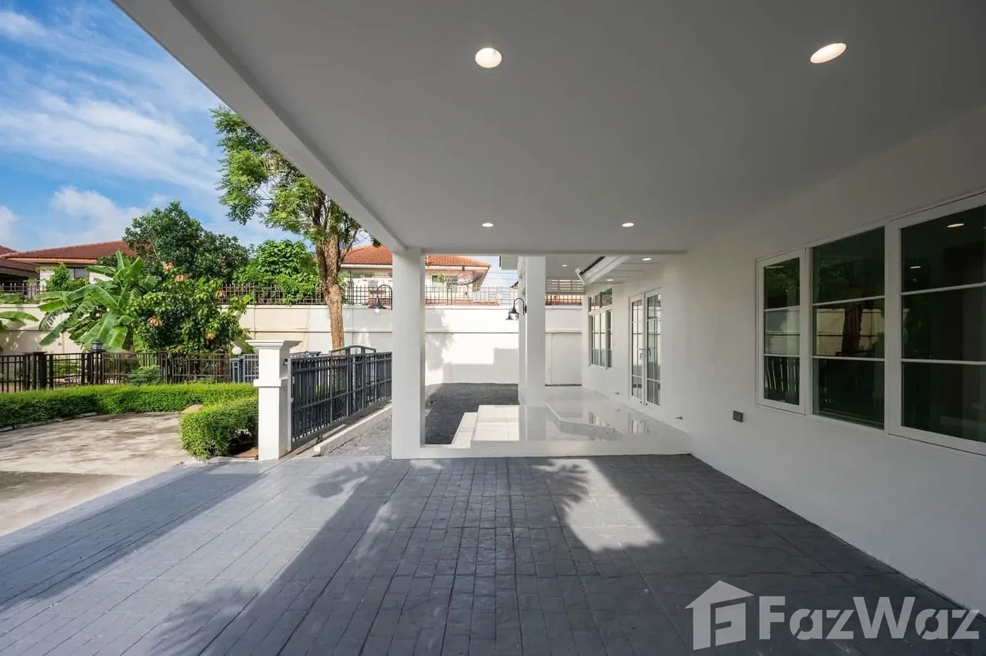 รูป Spacious Renovated 3BR House in Prime Sukhumvit 103 6821925 - รูปที่ 7/8