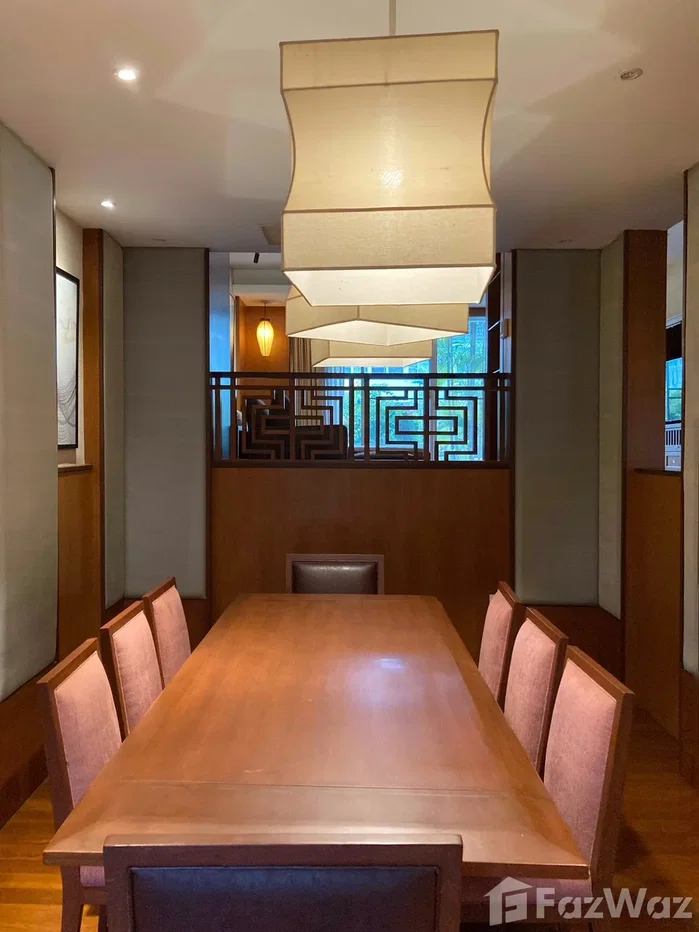 รูป Elegant 4-Storey Oriental Townhome in Sukhumvit 49 6820856 - รูปที่ 9/12