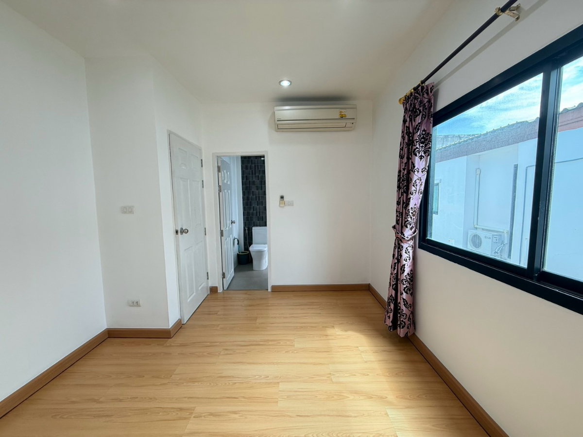 รูป 🏢✨ ให้เช่า Home Office 3 ชั้น หมู่บ้านสารินวิซ แบริ่ง (สุขุมวิท 107) 3 ห้องนอน 4 ห้องน้ำ เดินทางสะดวก เชื่อมต่อสุขุมวิท ศรีนครินทร์ และบางนา - รูปที่ 20/20