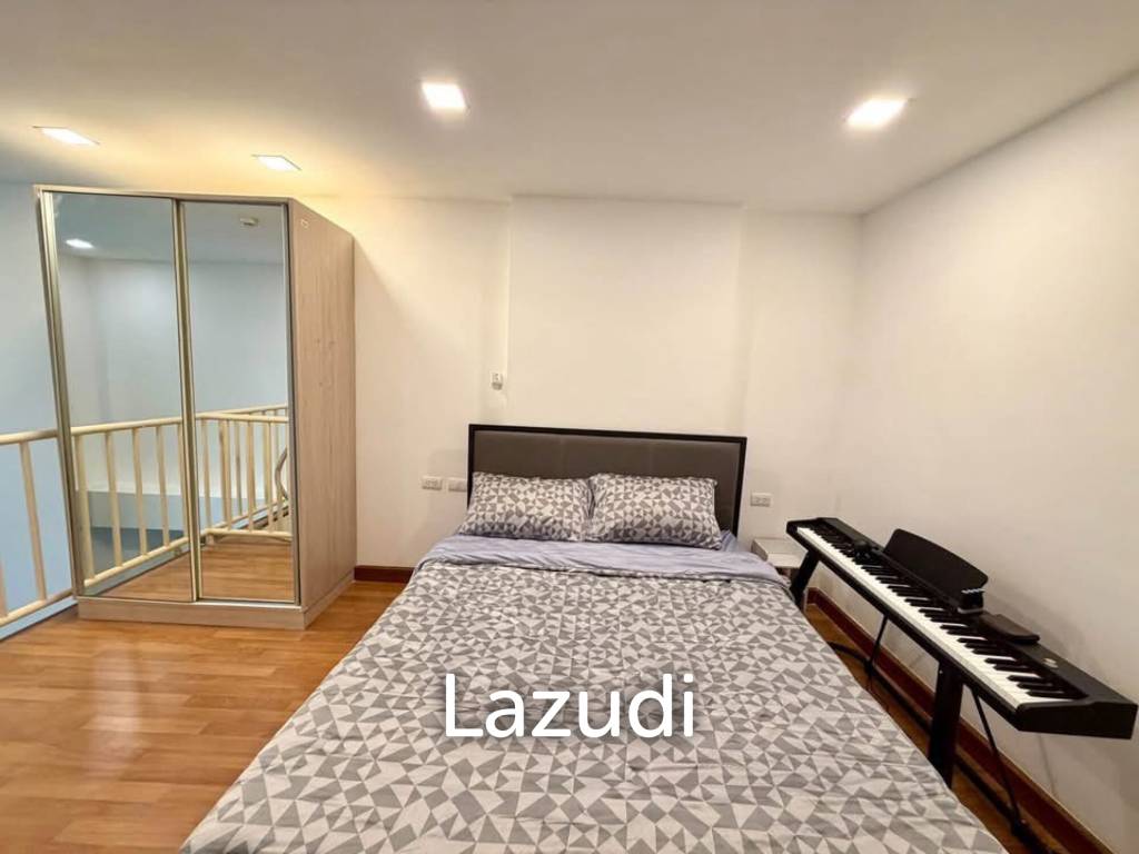 picture Laguna Beach Condo Loft-Style 1-Bedroom Condo for Sale - 8/11