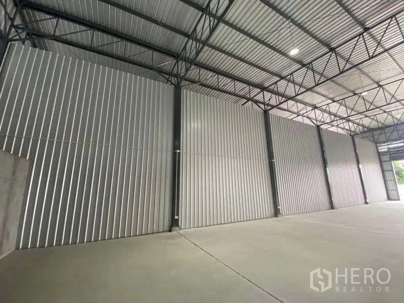 picture For rent Warehouse 413 sqm in Mueang Samut Prakan, Samut Prakan - 2/3