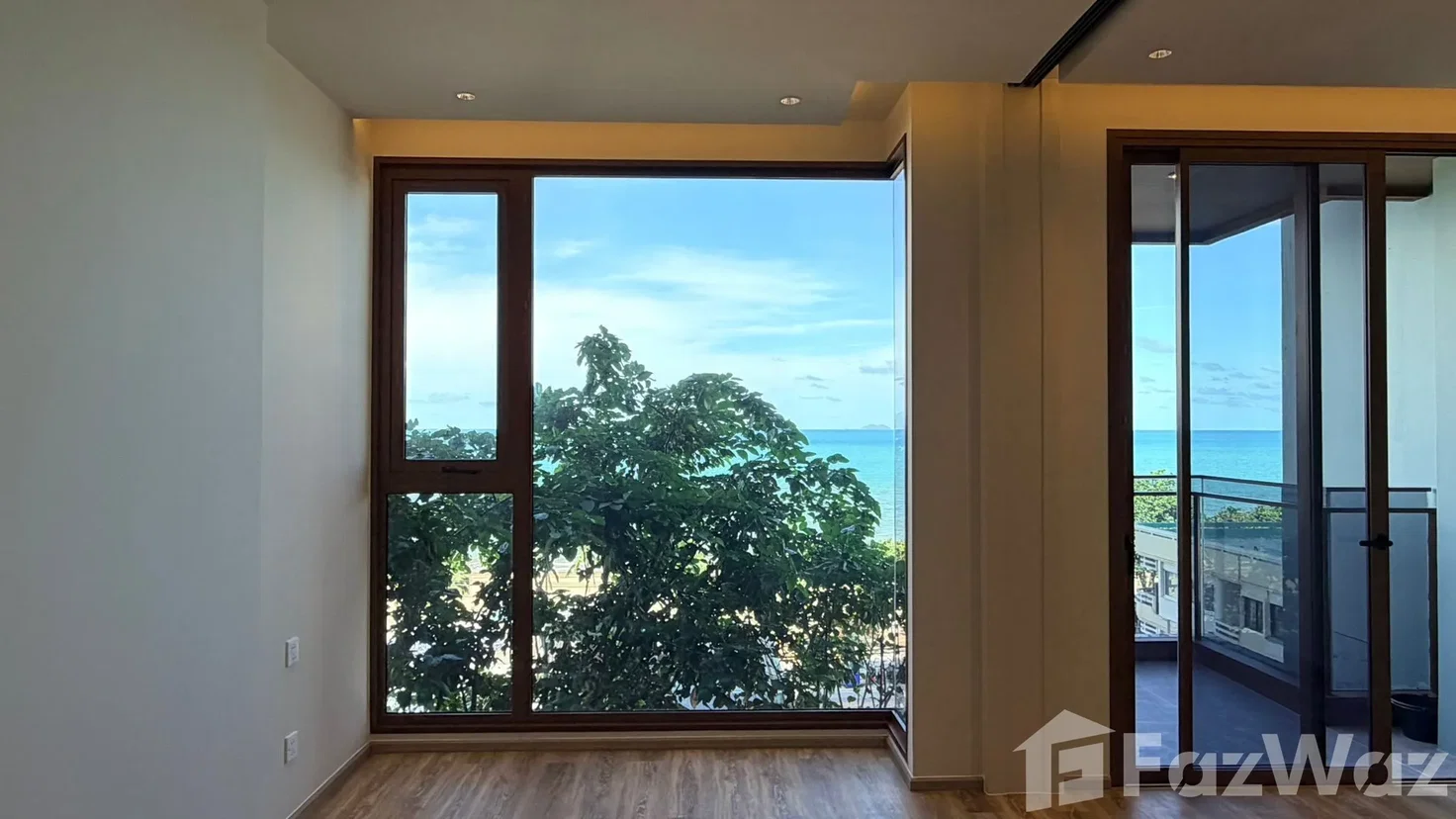 picture 1 bedroom with a sea view for sale 6820655 - 9/16