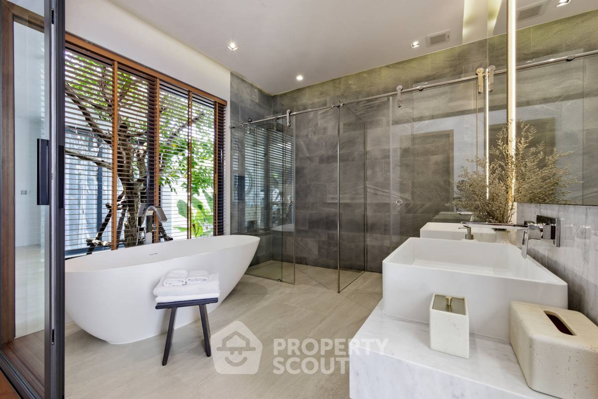 รูป วิลล่าขนาด 288 ตร.ม. 3 ห้องนอน Botanica Modern Loft II ภูเก็ต (ID 3351257) - รูปที่ 2/21