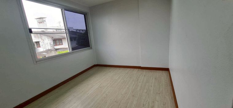 2-bed townhouse for sale, 64 sqm, 13 sq wah, Saphan Sung